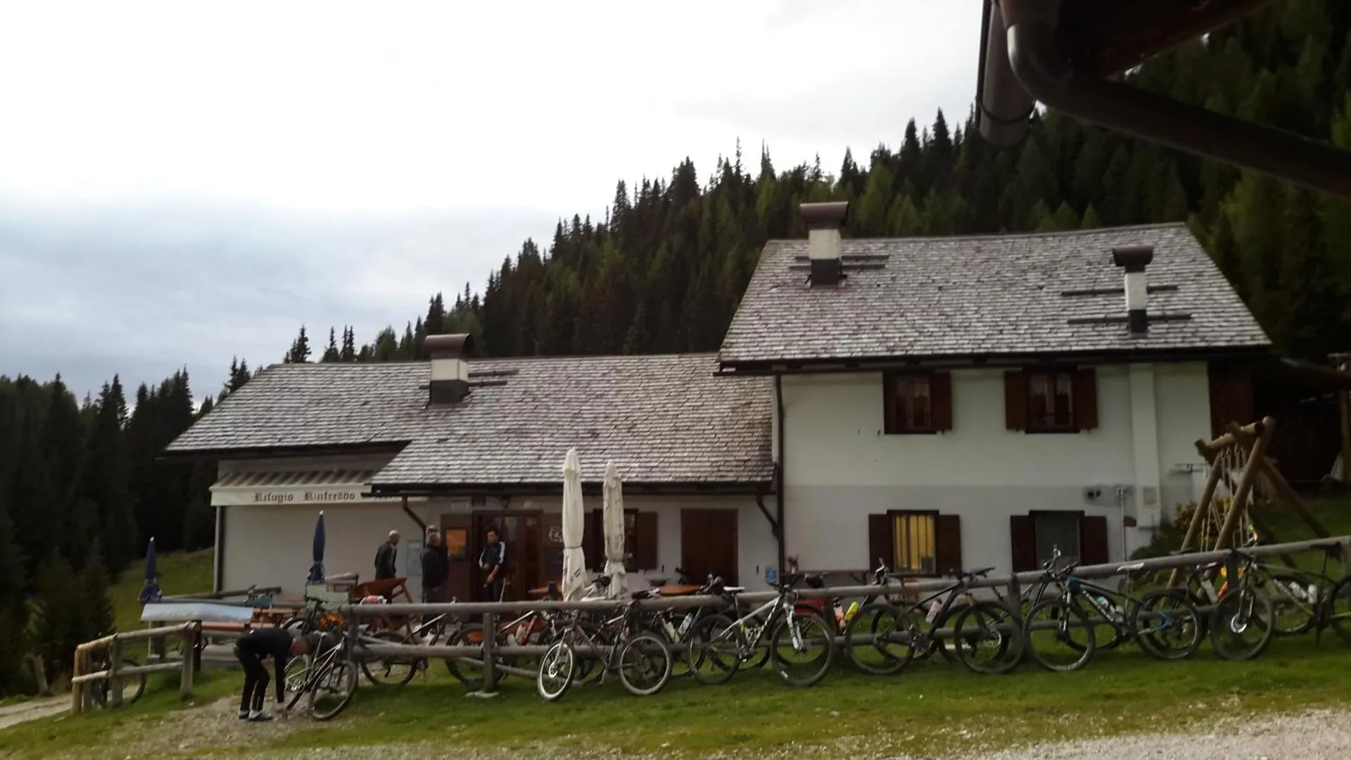 Ostello Rifugio Rinfreddo Comèlico Superiore 0*,  Italia